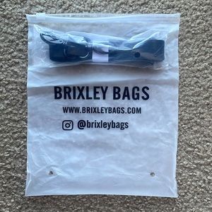 Brixley Bags black strap (4’4”)